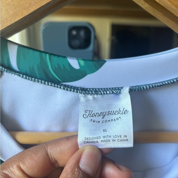 HONEYSUCKLE SWIM | adult swim top | xl - Picture 4 of 4